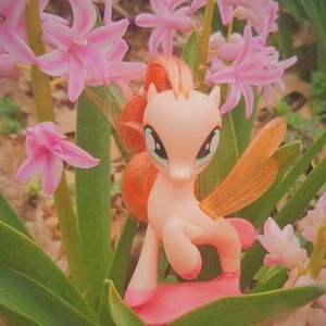 Meet your Posher, Izzi